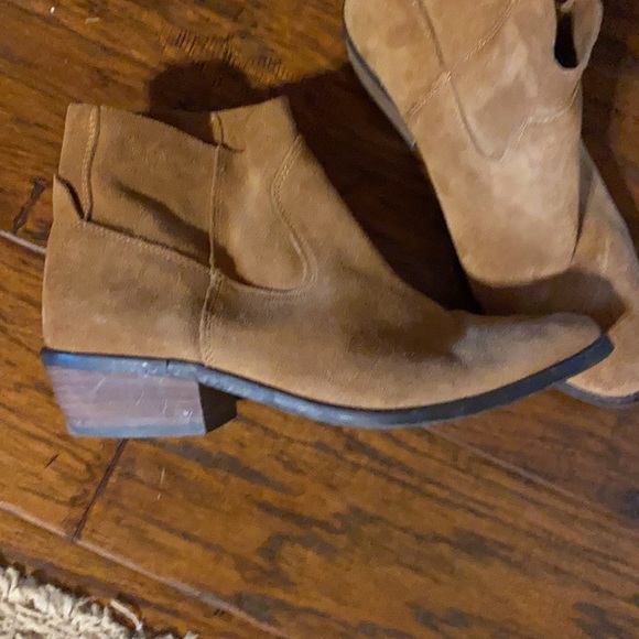 Booties - Picture 4 of 4